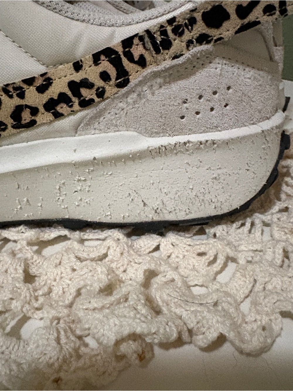 Nike Womens Waffle Cream/Leopard Accent Sneakers - Picture 4 of 8
